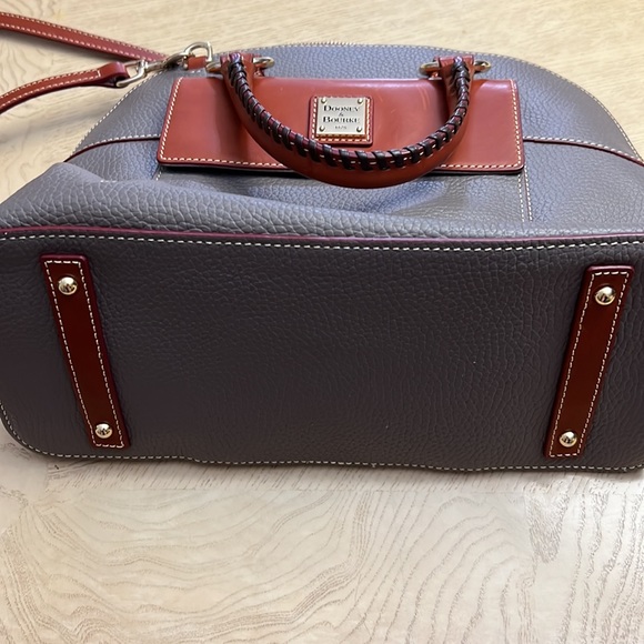 Dooney & Bourke Aubrey Leather Satchel with matching cosmetic bag & Key Fob - Picture 12 of 12